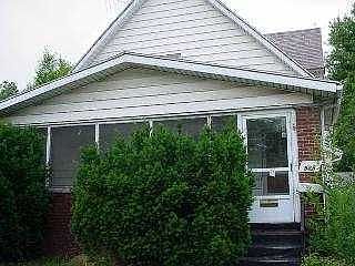 2nd image of 528 S Detroit Ave