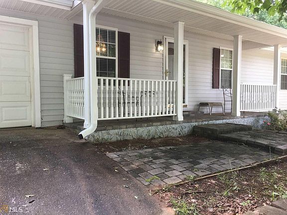 5th image of 307 Cindy Dr SE