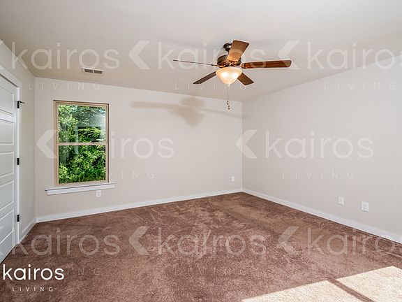 3rd image of 170 Shiloh Creek Dr