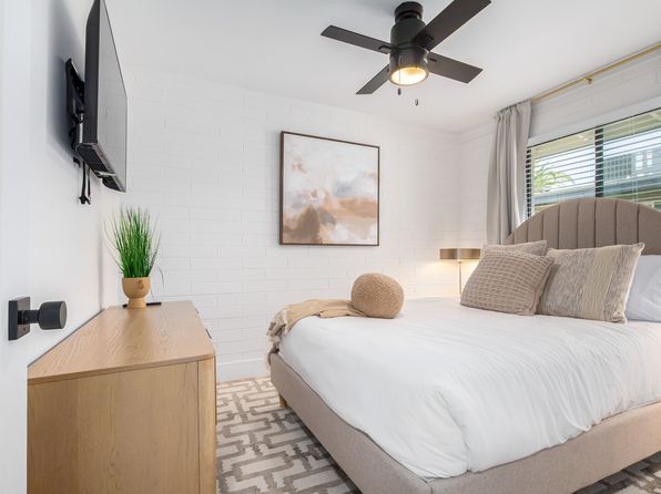 6631 E Cheery Lynn Rd APT 3