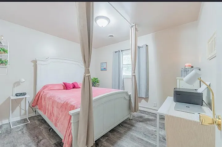 7163 & 7165 W Tulip St — Photo 10