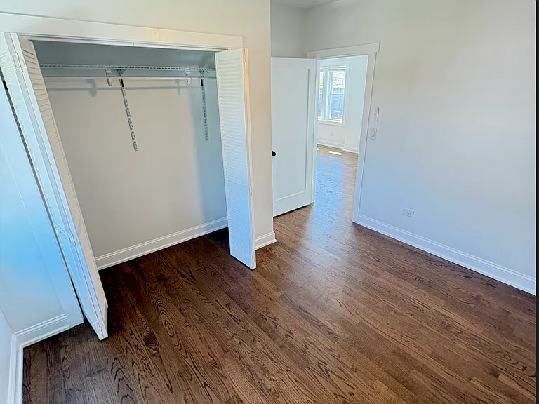 3338 W Addison St #2 — Photo 6