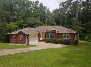 104 Steeplechase Ct, Dothan, AL 36303