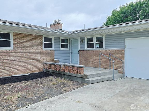 3rd image of 3432 Carol Ann Ln
