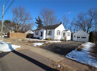 55 Bilyue Rd, Manchester, CT 06042