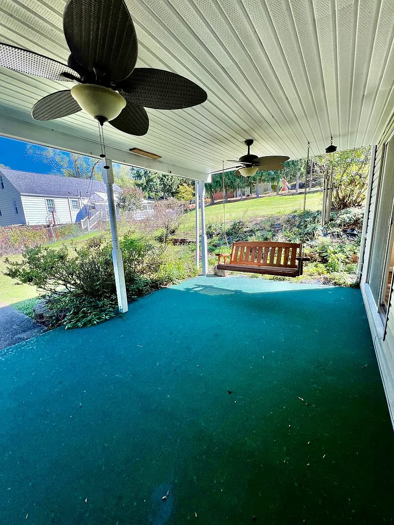 544 Melrose - College Single Family Rental — Photo 4