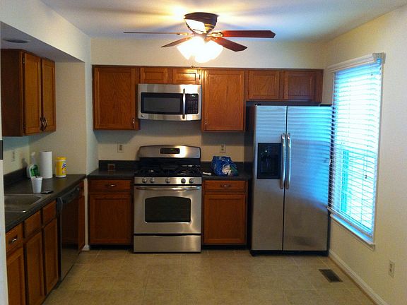 4th image of 8029 Sky Blue Dr