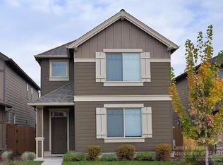 20776 NE Smoke Stack Ln, Bend, OR 97701