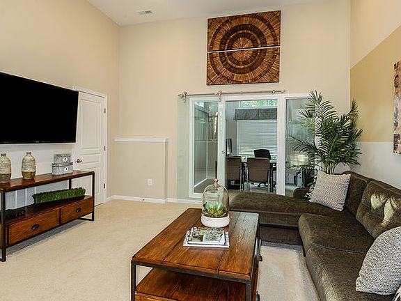 3rd image of 638 Shore Forest Dr