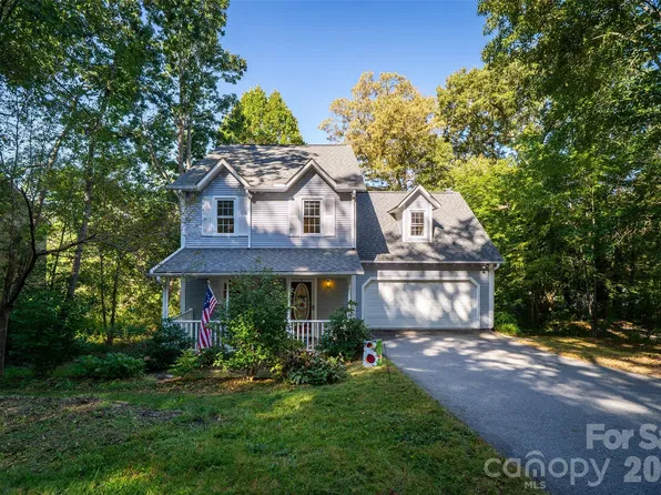 18 Friendly Way, Asheville, NC 28806
