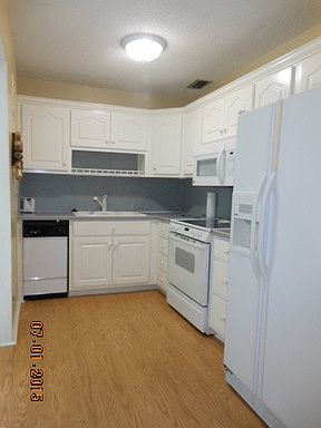3rd image of 352 Osborne Dr