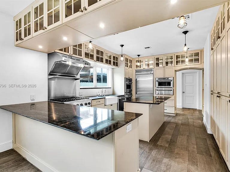 1232 Lenox Ave — Photo 12