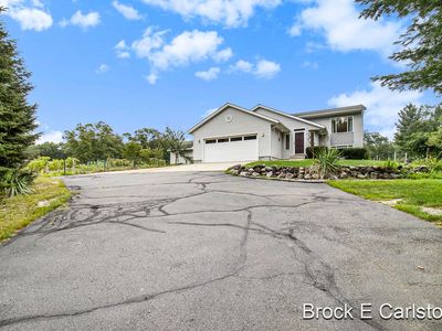 6144 Staple Rd, Twin Lake, MI, 49457