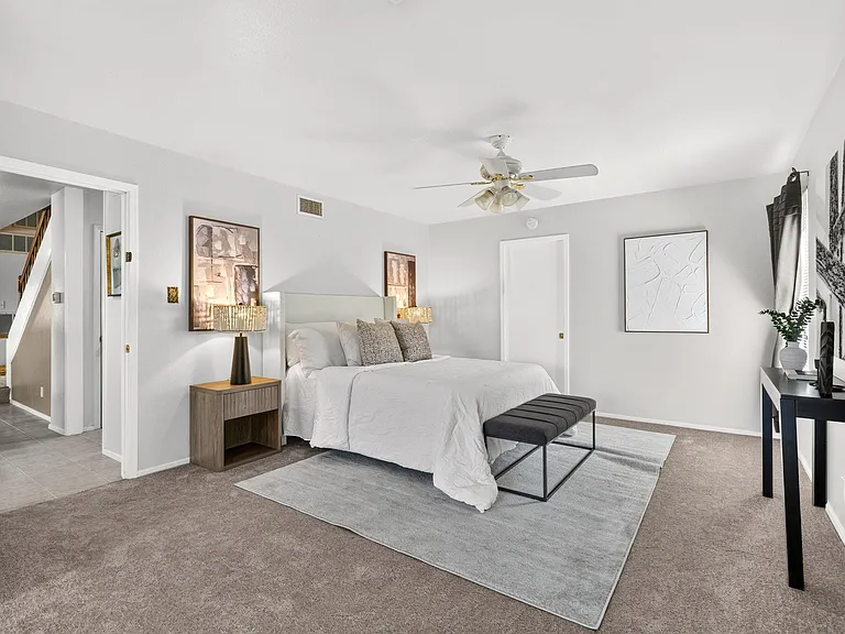 700 Rogart Dr — Photo 12