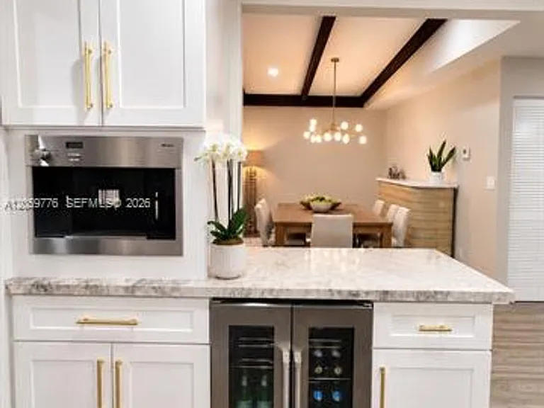 958 Mockingbird Ln #Townhouse 508 — Photo 4