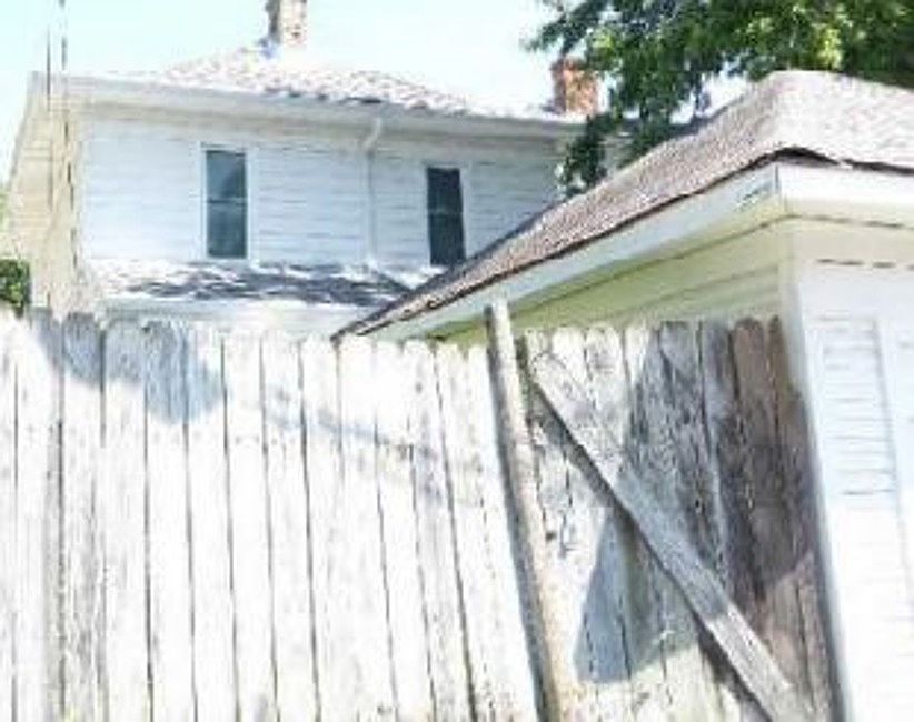 2nd image of 621 Wellmeier Ave