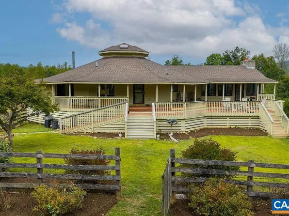 536 Redbud Dr, Stanardsville, VA 22973