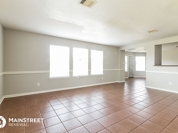 2nd image of 7610 Hillsdale Park Ct