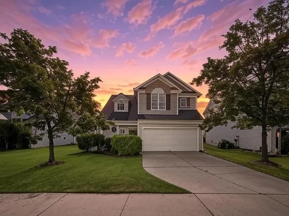 8132 Rolling Glenn Dr, Raleigh, NC 27609