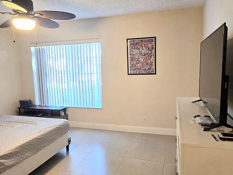 6241 NW 74th Ct — Photo 12