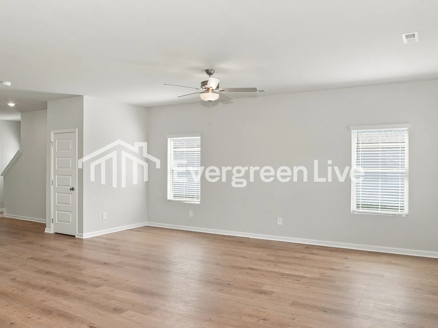 4 bed, 2.5 bath, 2065 sqft, $1,895 — Photo 3