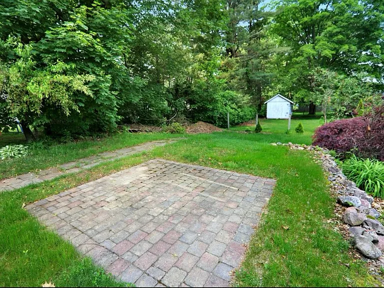 58 Knob Hill Dr — Photo 26