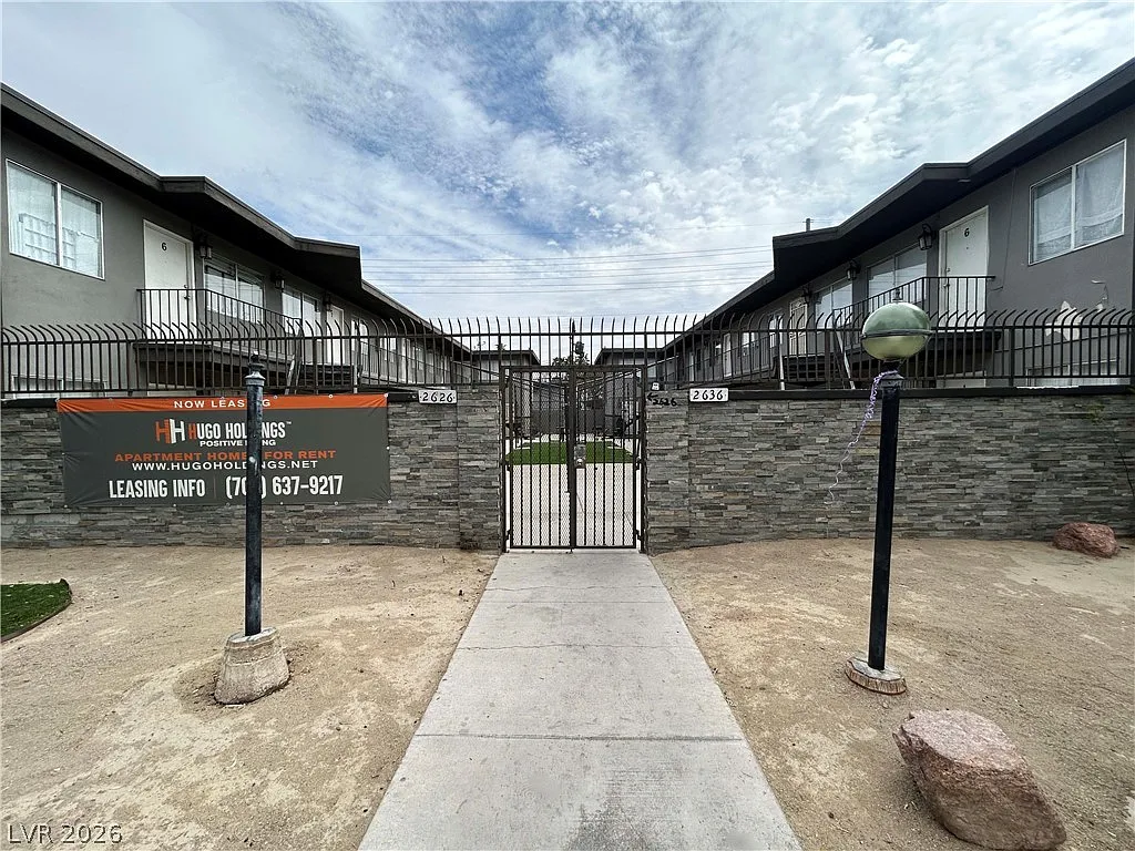 1 bed, 1.0 bath, 6016 sqft, $1,100 — Photo 1