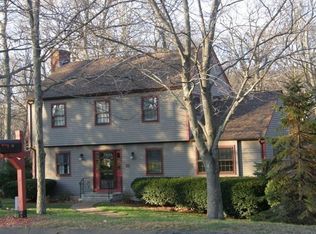 16 Pepperwood Ln, Branford, CT 06405