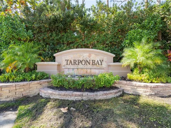 1672 Tarpon Bay DR S #102, NAPLES, FL 34119