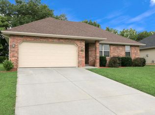 4463 S Troy Ave, Springfield, MO 65810