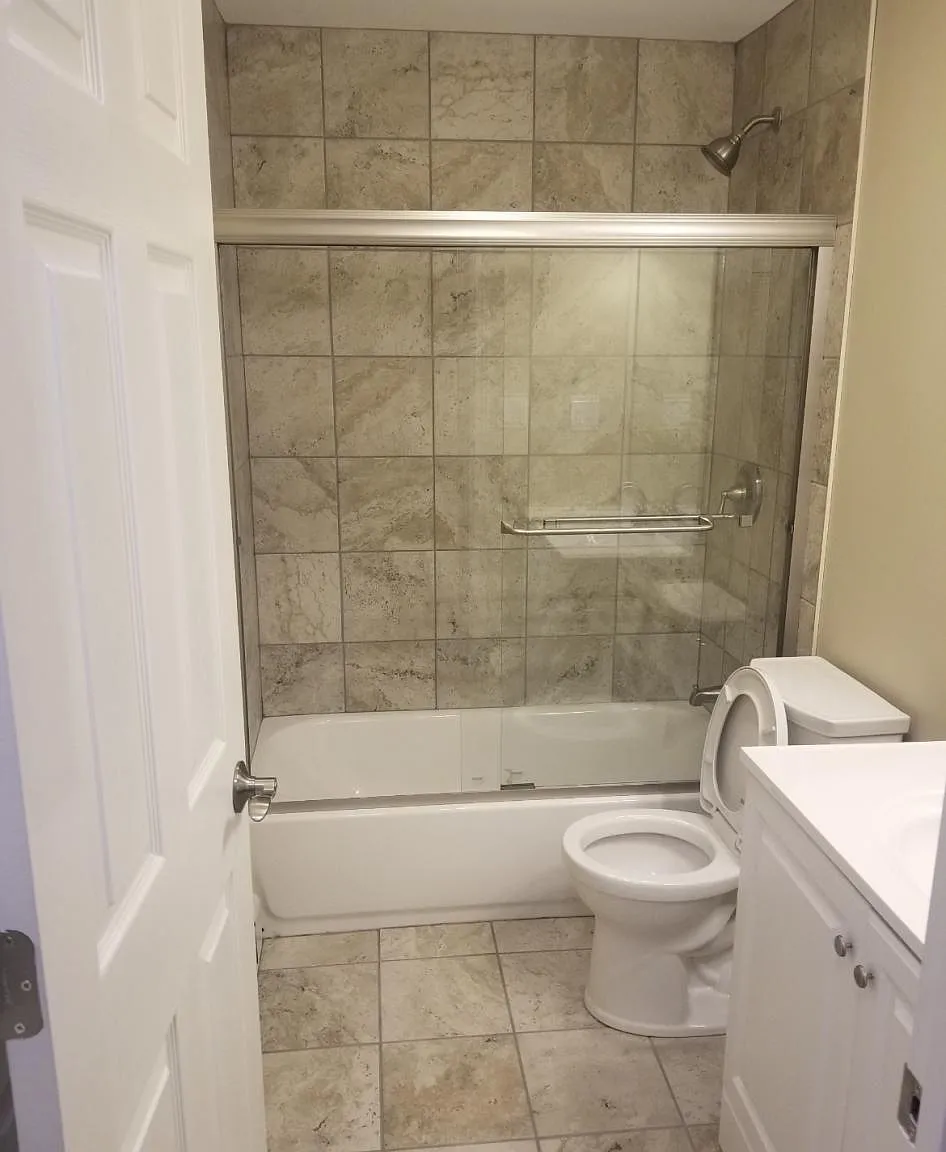10328 Mansfield Ave — Photo 4
