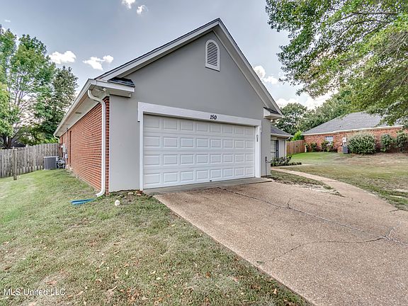5th image of 150 Fairfield Cir