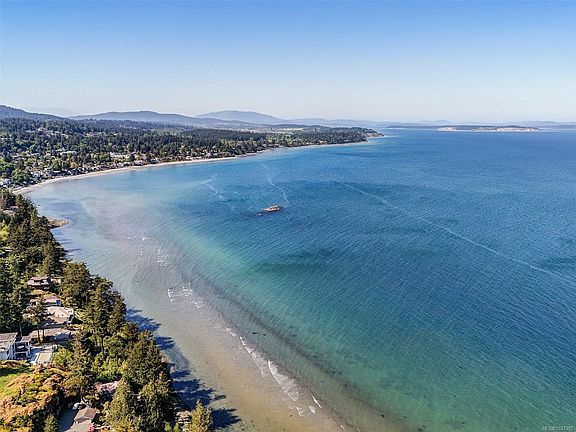 2nd image of 4771 Cordova Bay Rd #1