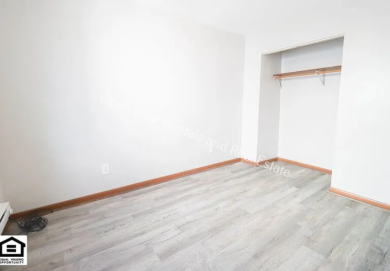 236 S Grant St #D — Photo 6