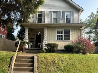 817 Chestnut St, Coshocton, OH 43812