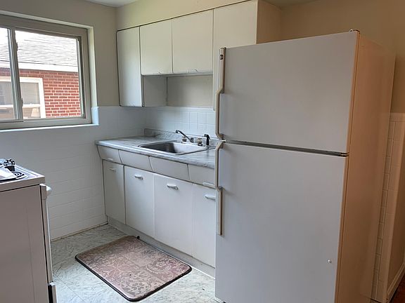 5th image of 8313 Burns Ave APT 2
