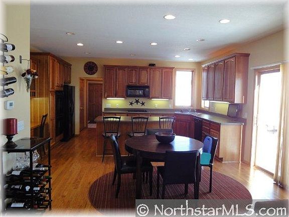 4th image of 3990 Everest Ln N