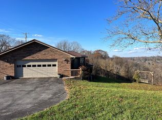 215 Fitzpatrick Rd, Beckley, WV 25801