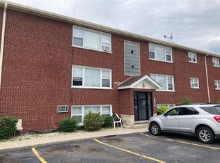 7110 W 107th St UNIT 27, Worth, IL 60482
