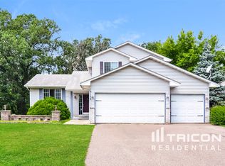 19158 Evans Cir NW, Elk River, MN 55330