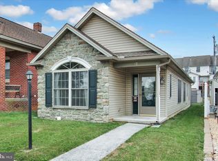 32 Moul Ave, Hanover, PA 17331