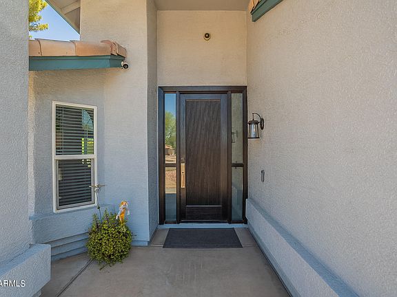 3rd image of 2041 E LODGE Drive