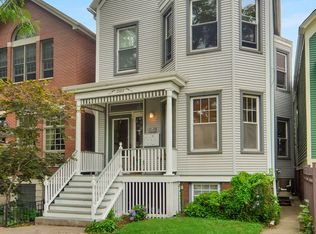 2102 W Belle Plaine Ave APT G, Chicago, IL 60618