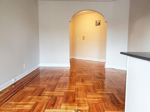 3rd image of 4535 44th St APT 3G