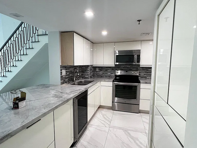 730 Coral Way #302 — Photo 13