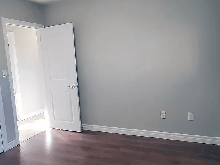 240 Lakeshore Rd #1 — Photo 9