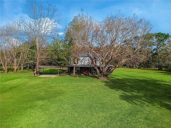 4th image of 21060 Parkcrest Dr
