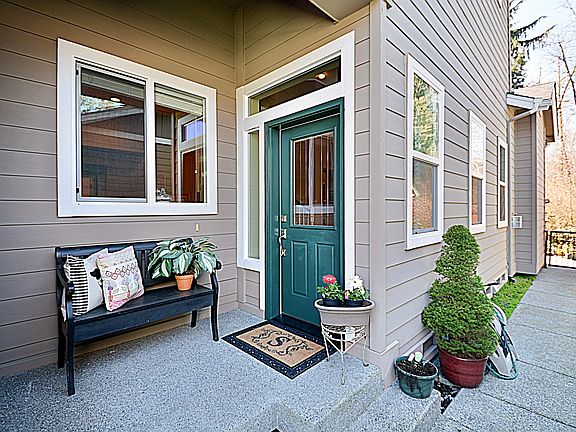 4th image of 12751 Adair Creek Way NE