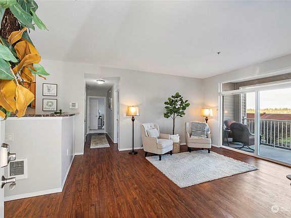2nd image of 10007 186th St E Unit 128