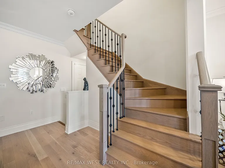 30 Drizzel Cres — Photo 22